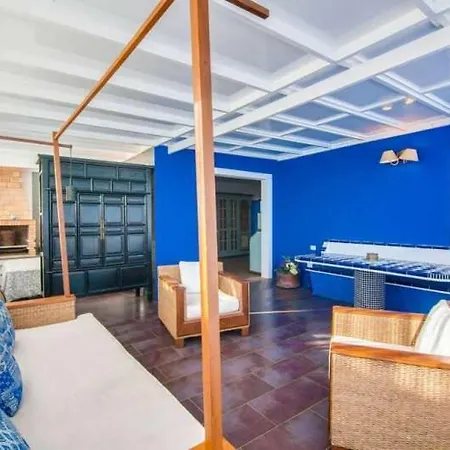 Sleeps 8 Wifi
