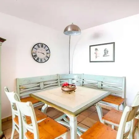 Sleeps 8 Wifi * Charco del Palo