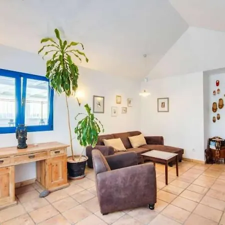 Sleeps 8 Wifi Charco del Palo