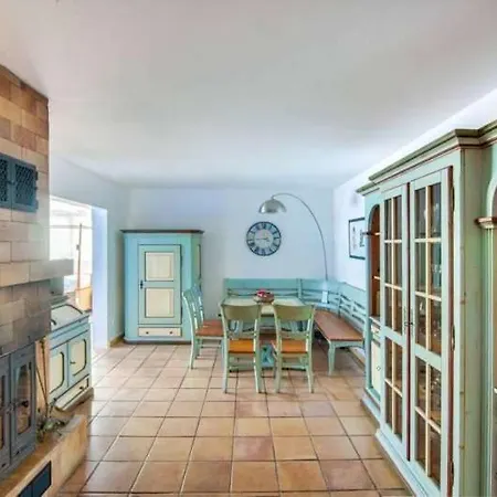 Sleeps 8 Wifi