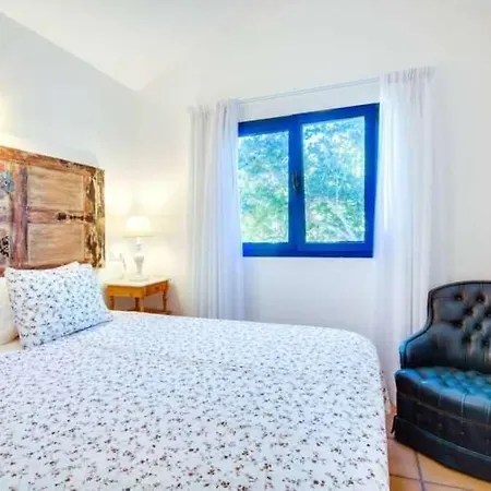 Sleeps 8 Wifi Willa *